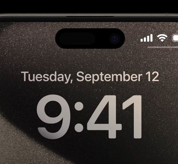 سعر ومواصفات iPhone 15 Pro Max | مميزات وعيوب iPhone 15 Pro Max